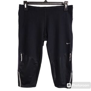 Nike capris large Nike capris black large Nike leggings large Nike pants large